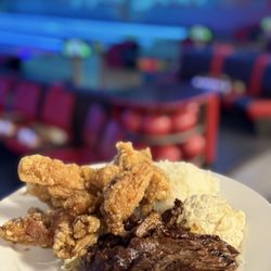 The Alley Restaurant Bar & Grill - Tasty Chicken (award Winning) & Boneless Marinated Kalbi plate