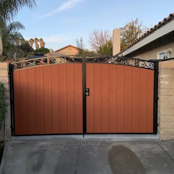 E & E Custom Iron Works - Fences & Gates Near Me - La Puente, California