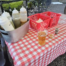 Kelly's Tacos - Ale & Cider House - Salsa bar