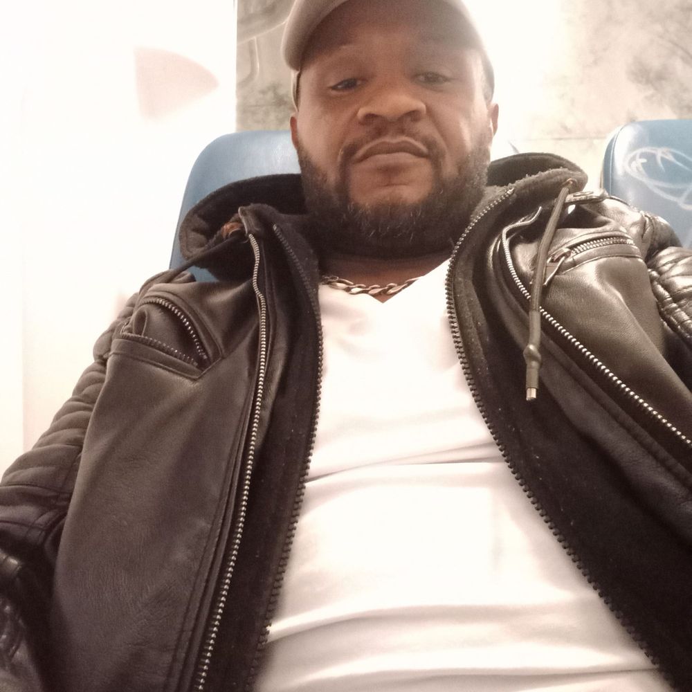 SUSTAINABILITY REPORT 2022, image size:1000x1000