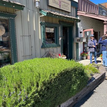 Temecula Lavender - Cosmetics & Beauty Supply Near Me - Temecula, California