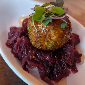 Amelie - Goat cheese ball - French Near Me - New York, New York