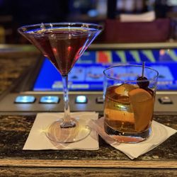 Whiskey Down - Manhattan and Old Fashioned