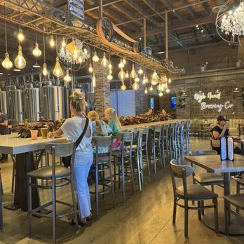 High-Hand Brewing Company - Brewpubs Near Me - Loomis, California
