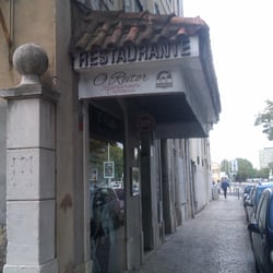 O Reitor - Fachada vista de perfil do restaurante O Reitor
