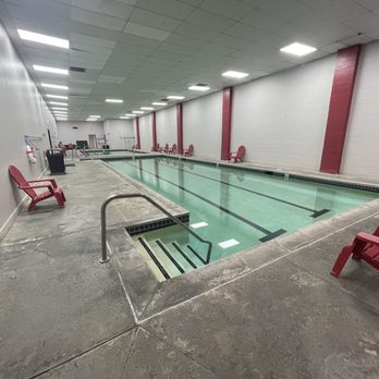 Powerhouse Gym San Jacinto - Pool/Jacuzzi - Gyms Near Me - San Jacinto, California