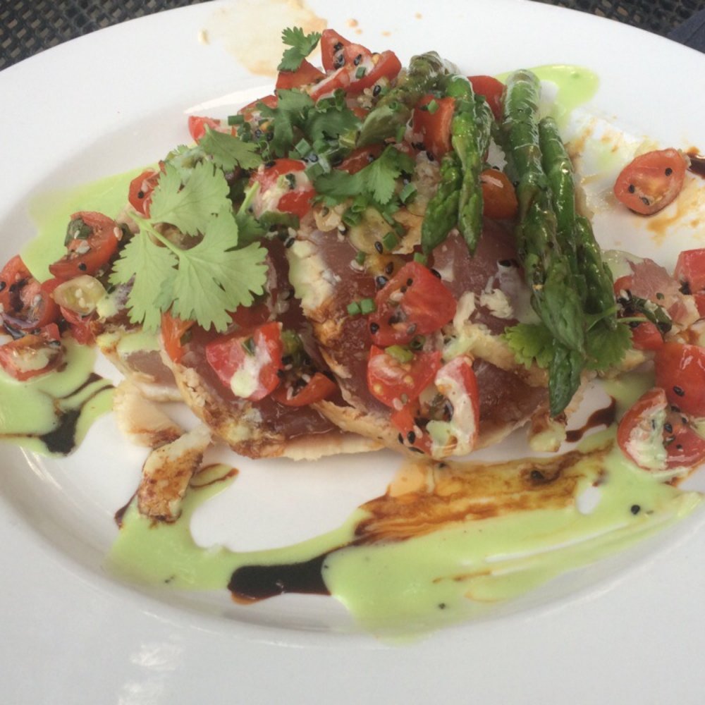 Rain - Pan seared tuna - American Near Me - Abingdon, Virginia Rain - Pan seared tuna - American Near Me - Abingdon, Virginia