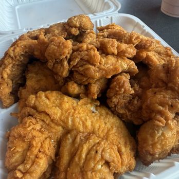 Rooster’s Chicken & Waffles - Chicken Tenders 10pc - Chicken Wings Near Me - Hartford, Connecticut