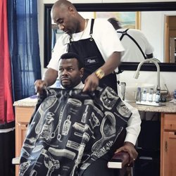 Trays - Pastor Hightower getting a fresh cut!