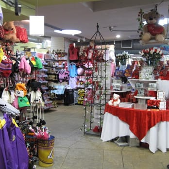 Aahs The Ultimate Gift Store - Gift Shops Near Me - Westwood, California