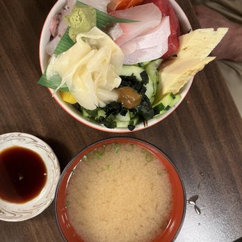 Maneki - Chirashi don - Japanese Near Me - Seattle, Washington Maneki - Chirashi don - Japanese Near Me - Seattle, Washington