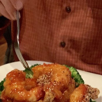 Beijing Bistro - GIGANTIC shrimp w/Sesame/Beoccoli - Chinese Near Me - Red Bank, New Jersey