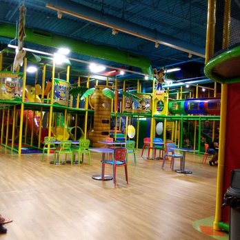 Billy Beez - Slides - Kids Activities Near Me - Manassas, Virginia