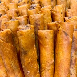Goselog - Beef lumpia
( ground beef with veggies )