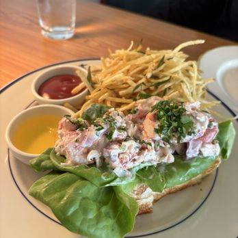 Clark's Oyster Bar–Houston - Lobster roll - Seafood Near Me - Houston, Texas Clark's Oyster Bar–Houston - Lobster roll - Seafood Near Me - Houston, Texas
