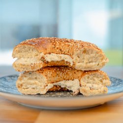 The Manic Maker - Everything artisan bagel with whipped cream cheese