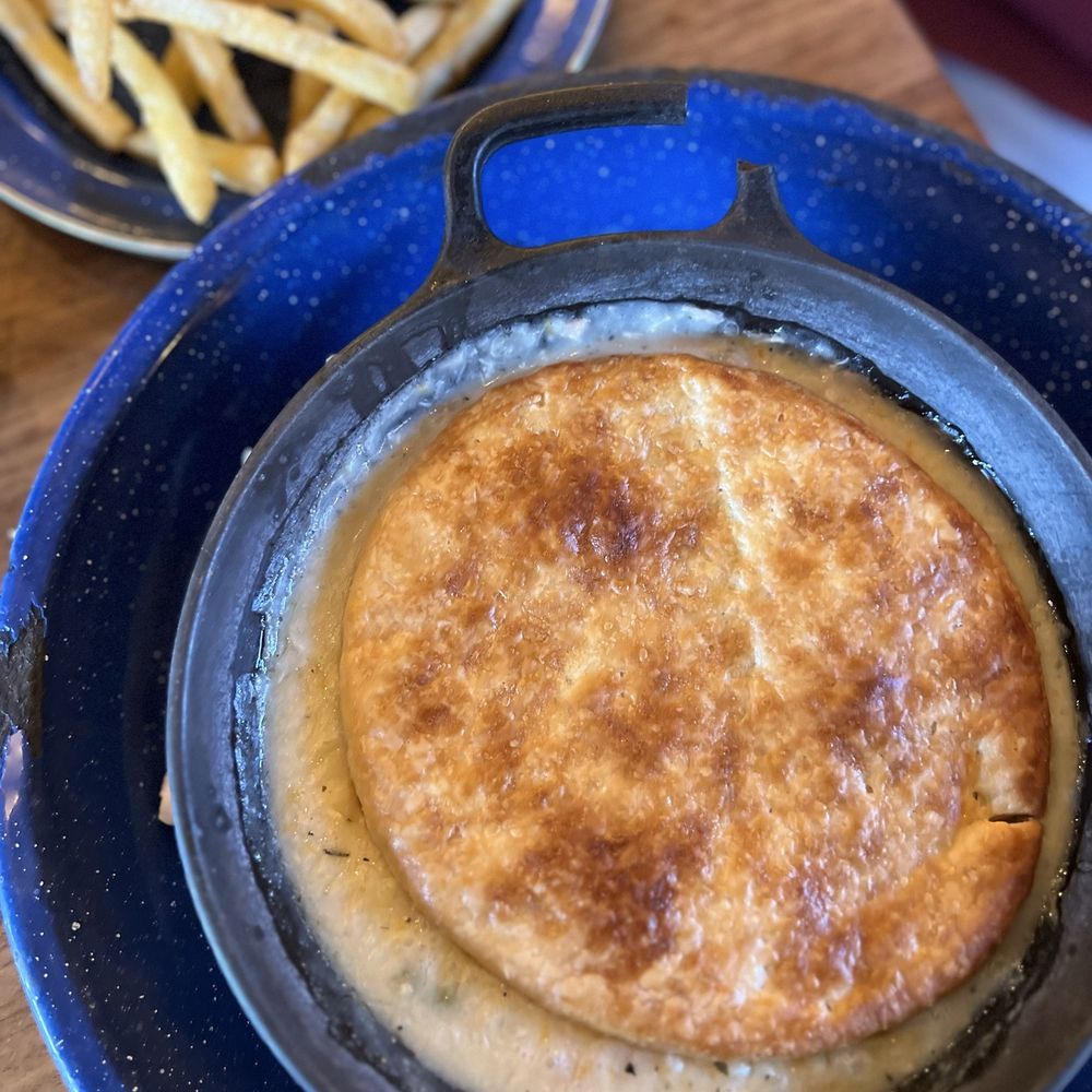 Campfire Grill - chicken pot pie - American Near Me - Mc Gaheysville, Virginia Campfire Grill - chicken pot pie - American Near Me - Mc Gaheysville, Virginia