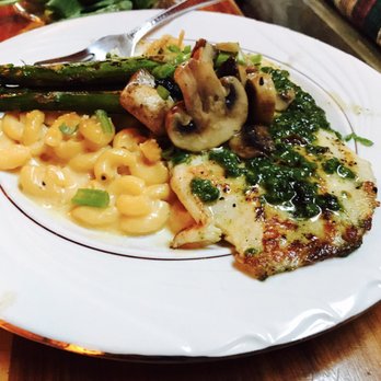 Gold Mountain Manor - "Bride plate" Panko Mac, garlic herb mashed potatoes, grilled asparagus, sautéed mushrooms, pesto topped grilled tilapia. - Hotels Near Me - Big Bear City, California Gold Mountain Manor - "Bride plate" Panko Mac, garlic herb mashed potatoes, grilled asparagus, sautéed mushrooms, pesto topped grilled tilapia. - Hotels Near Me - Big Bear City, California