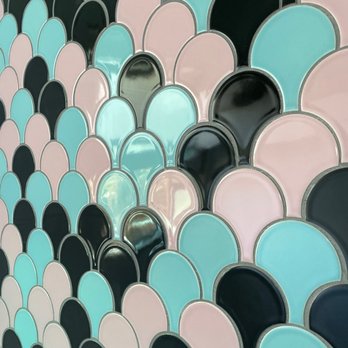 Mike Reed Tile - 3 7/8" plumed tiles in 3 different colors - Tiling Near Me - Tarzana, California Mike Reed Tile - 3 7/8" plumed tiles in 3 different colors - Tiling Near Me - Tarzana, California