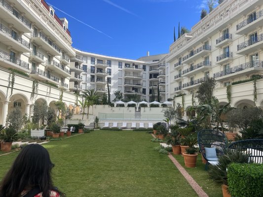 Carlton Cannes, a Regent Hotel by null