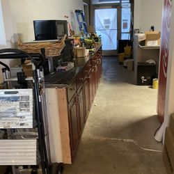 Econo Lodge Old Town - Pictures of the breakfast bar shoved back in a corner surrounded by construction materials.
