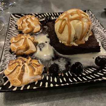 Lovina - THE HOT MESS!!!!!!! - New American Near Me - Calistoga, California