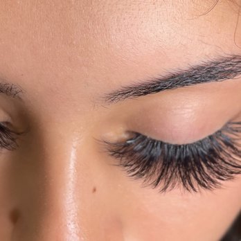 Rozi Lash - Still look good after 3 weeks I did volume set now look more hybrid I am still love it I don't need refill - Eyelash Service Near Me - Astoria, New York Rozi Lash - Still look good after 3 weeks I did volume set now look more hybrid I am still love it I don't need refill - Eyelash Service Near Me - Astoria, New York