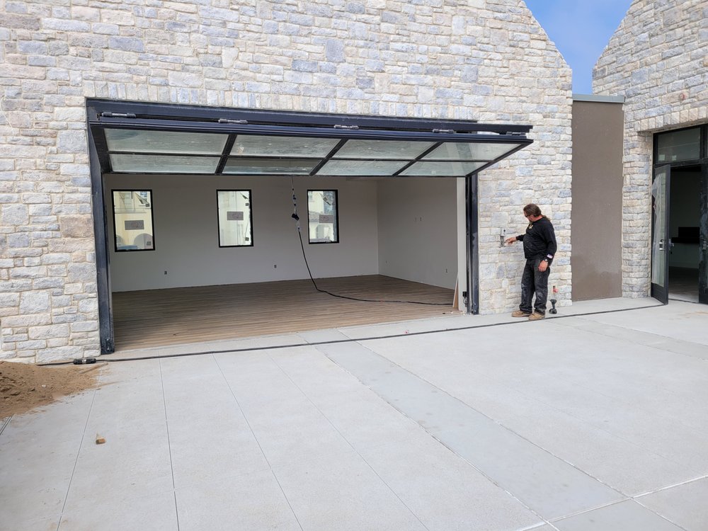 Slide of Vezina Industries