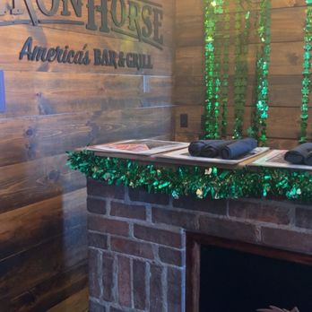 IRON HORSE BAR & GRILL LEES SUMMIT - Updated October 2025 - 147 Photos