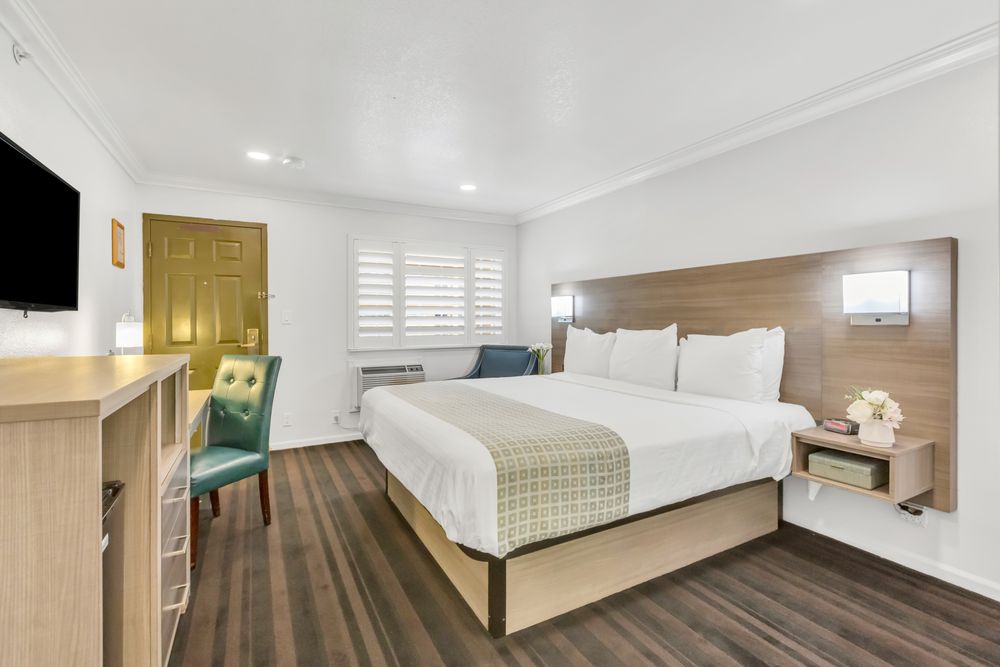 Napa Valley Hotel and Suites