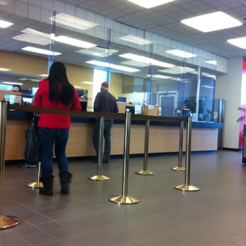 Wells Fargo Bank - Banks & Credit Unions Near Me - Seattle, Washington