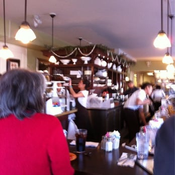 Jongewaard's Bake n Broil - Expect a wait; this place can be busy. - American Near Me - Long Beach, California Jongewaard's Bake n Broil - Expect a wait; this place can be busy. - American Near Me - Long Beach, California