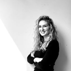 Marta Swaffer, QHHT - Marta Swaffer, QHHT hypnosis certified practitioner