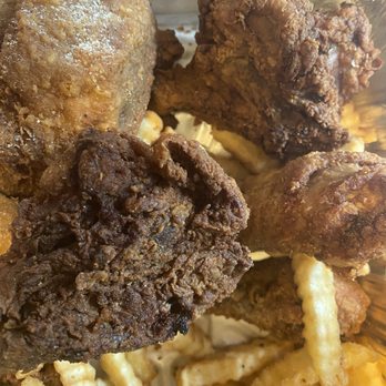 J Lemon Pepper Fish And Chicken - Their 10 pc leg & thigh - Chicken Wings Near Me - Jacksonville, Florida J Lemon Pepper Fish And Chicken - Their 10 pc leg & thigh - Chicken Wings Near Me - Jacksonville, Florida