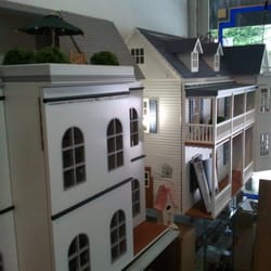 The Little Shop of Miniatures - Check out the dollhouses!!