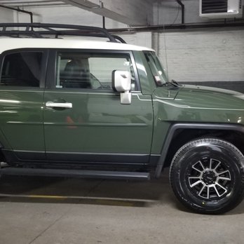 Auto's R Us - Boards back 11/2019 - Body Shops Near Me - Chicago, Illinois