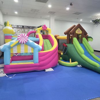 Bash & Brew - Kids área - Desserts Near Me - Orlando, Florida Bash & Brew - Kids área - Desserts Near Me - Orlando, Florida