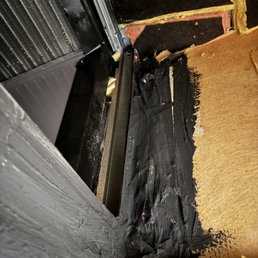 Gap between air handler and return box