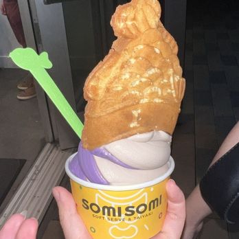 Somisomi - Cookies n Cream and Ube soft serve with red bean Taiyaki - Desserts Near Me - Cupertino, California Somisomi - Cookies n Cream and Ube soft serve with red bean Taiyaki - Desserts Near Me - Cupertino, California