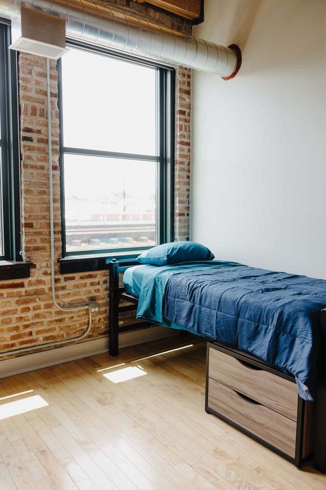 Covenant House Illinois - social services organization in Chicago, IL