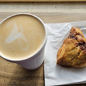Aloha Roastery - Mac Nut Latte and Cinnamon Honey Scone - Bakeries Near Me - Lihue, Hawaii
