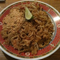 Magic Kitchen - Pad Thai with chicken and shrimp.