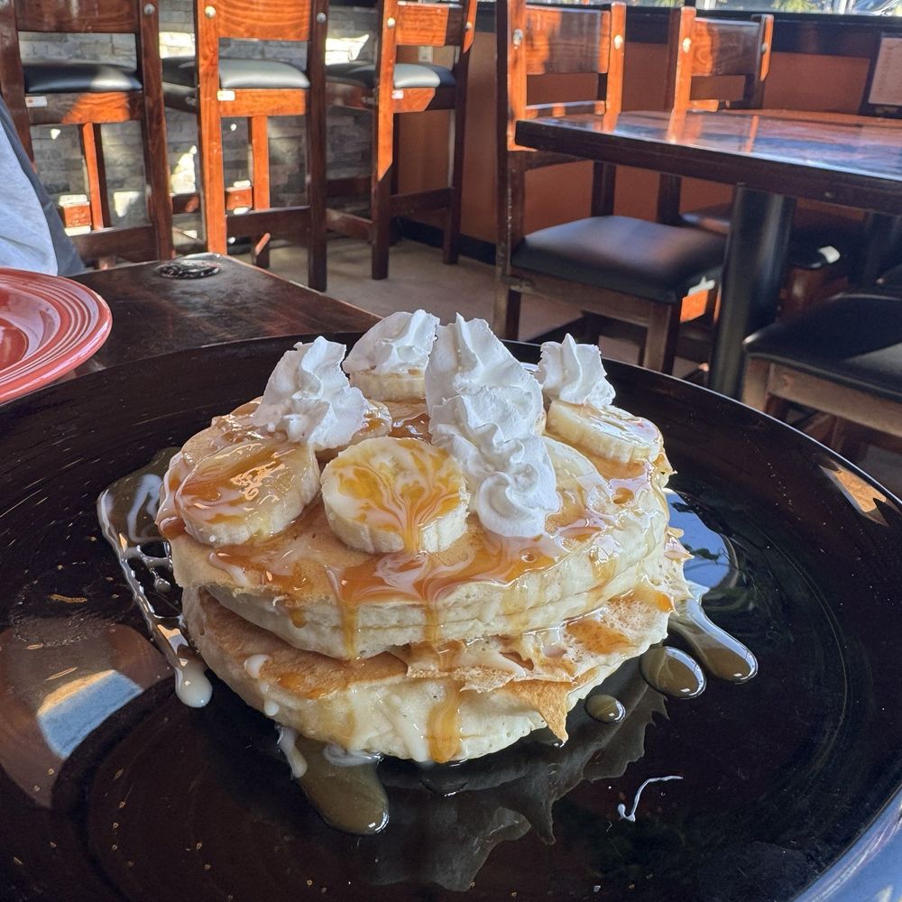 La Palmera - Dulce de leche pancakes - Beer Bar Near Me - Edmonds, Washington
