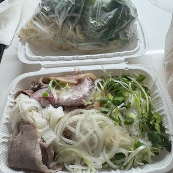 Pho Que Huong - Take out - Vietnamese Near Me - Honolulu, Hawaii