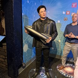 Ripley's 4D Moving Theater - Elon Musk