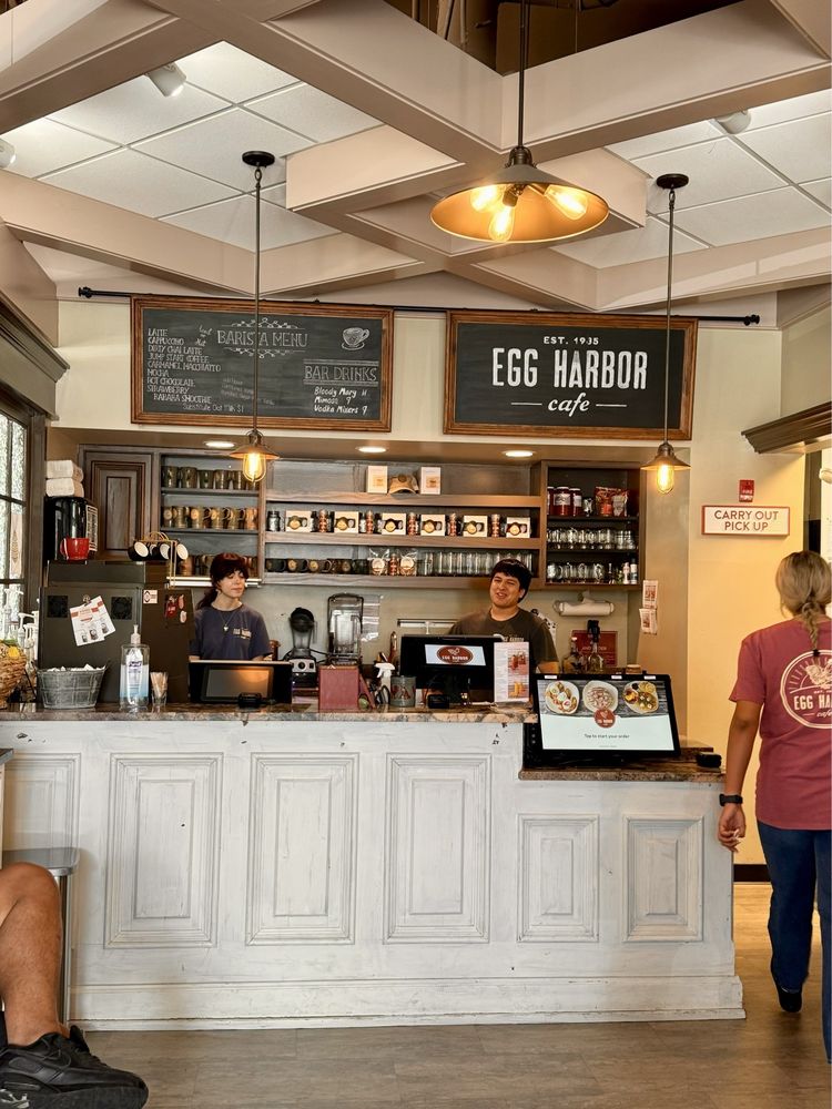 Egg Harbor Cafe