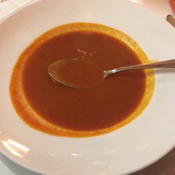 Zaffran - Delicioso!!! Tomamos a sopa de tomate que foi a melhor que já tomei. Tudo com bastante curry, mas delicioso!!!