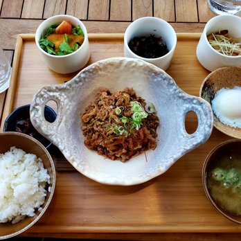 Gozen Shun - Sukiyaki Gozen - Japanese Near Me - Pasadena, California Gozen Shun - Sukiyaki Gozen - Japanese Near Me - Pasadena, California