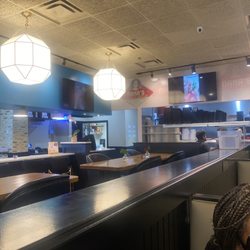 Nanas Chicken N Waffles