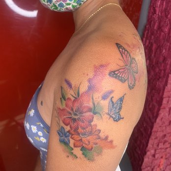 Petunia Twins Ink - Tattoo Near Me - Los Angeles, California Petunia Twins Ink - Tattoo Near Me - Los Angeles, California